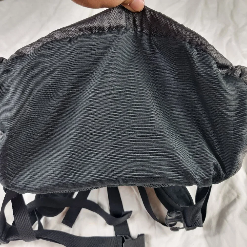 The North Face Reservoir Backpack Black Green Nylon Hiking Camping Outdoor Bag